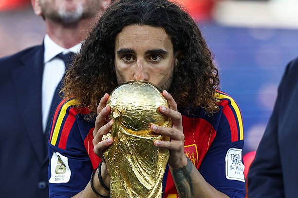Madrid4ever_2's tweet photo. @hereunfound @Haitham_asali @Capitano_M14 @nirvity خلصت ؟ https://t.co/rY858znHXL
