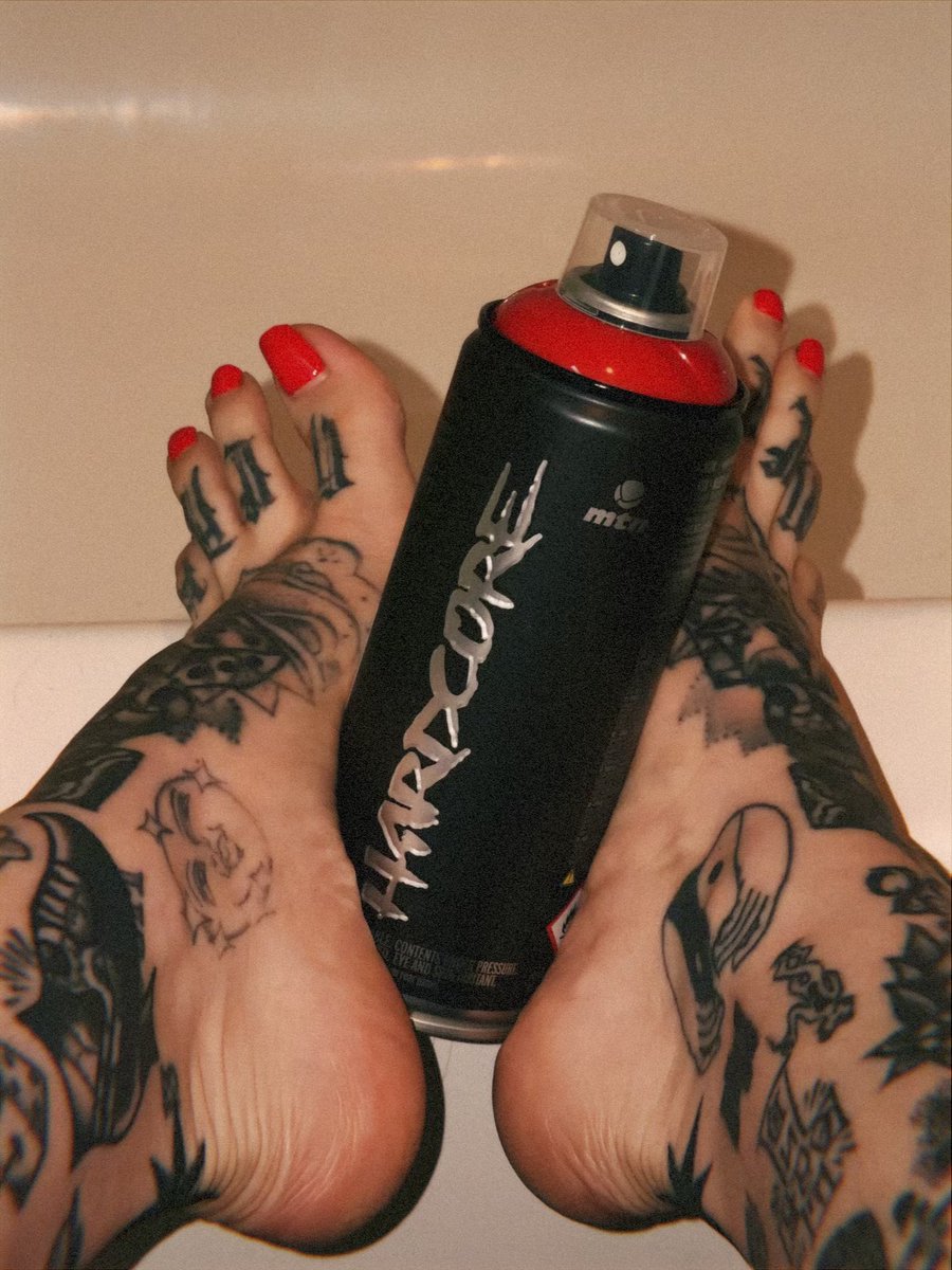 tat2toes's tweet photo. I need a new pedicure and my toes sucked… who’s paying for the pedicure?

https://t.co/UCiqOs6eAY

#footfetısh #tattooedfeet #fetish #nsfw #hardcore https://t.co/lehB8PccJv