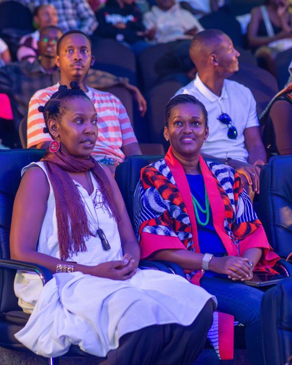 harerimana_tito's tweet photo. State Minister for @RwandaYouthArts, @XandrineUmutoni officiated the closing ceremony of the 12th #UbumuntuArtsFestival, reaffirming the Government of Rwanda's commitment to supporting the arts and creative industry. 

She highlighted the arts as a powerful force for healing, preserving memory, promoting dialogue, and creating opportunities for young people, while reiterating the Government's commitment to fostering an environment where creativity can thrive.

#UbumuntuArtsFestival
#Ubumuntu2026
