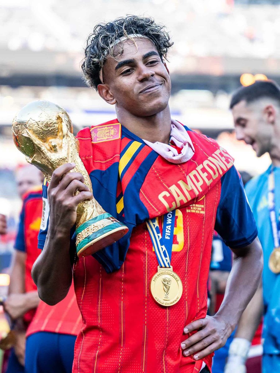 ForhadMamud's tweet photo. @yamaltweets Lamin Yamal you are successful your age matches the jersey number and date you won the world cup cap Allah is fulfilling the hope of your heart for the present and future prayers and love for you #Lami from Bangladesh 🇧🇩 you are a friend who has been hurt.
🥰❤️ https://t.co/PyXM9FIVxO