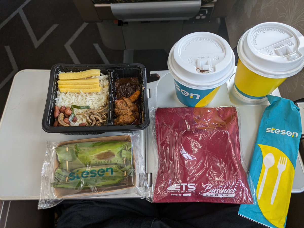 ken_kpmna's tweet photo. Selamat pagi
朝イチのETS南下列車でJBへ、今回は少し贅沢でビジネスクラスに乗車 https://t.co/xTtZwLF791