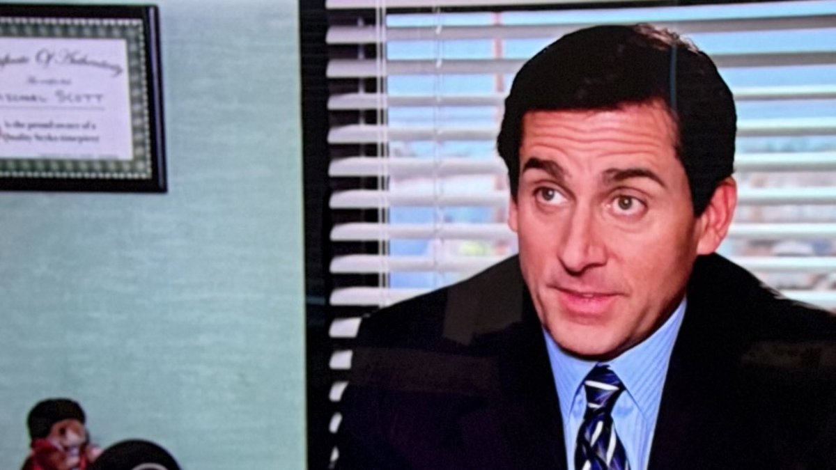 Cimena_atl's tweet photo. When life gives you Lemons.,
#MichaelScott is ter for rescue …
#TheOffice https://t.co/lC4Wx3Wr9I