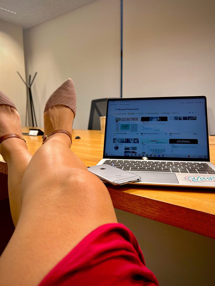 BeaVelvet's tweet photo. Work hard. Pause harder. https://t.co/mLiwz2cwDg