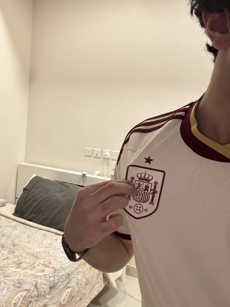 st8lover's tweet photo. Campeones del Mundo 🇪🇸🥳🥳🎉 https://t.co/ghIwGXNxJy