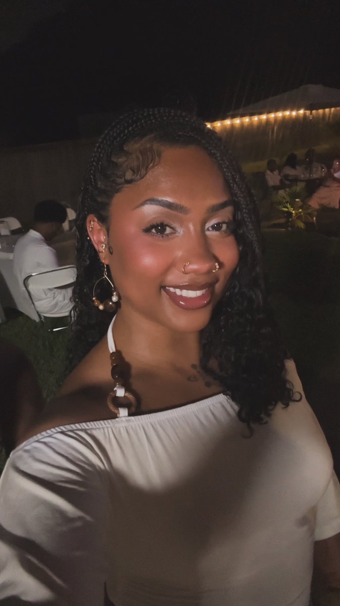 Big Bev ♎️ tweet media