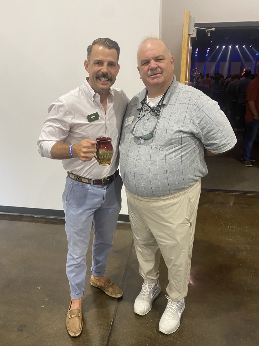 GordonRodgers67's tweet photo. Hanging out with Brad Cooper @ Spartanburg New Spring https://t.co/xFQGl5dWXT