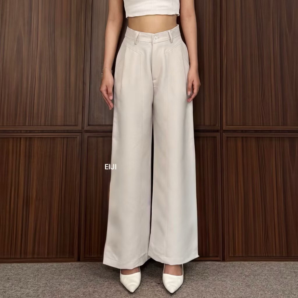 galaxieyyy's tweet photo. Nemu celana highwaist, material tebal premium, anti-kusut dan cocok buat kerja ataupun hang out.😉

Kalo pake celana ini bikin siluet proposional alias ada ilusi kaki panjang hehe. Jahitannya rapi dan detailsnya oke bgt.

Nyaman dipake seharian pastinya 🤩 https://t.co/IJfo2Um5Zo
