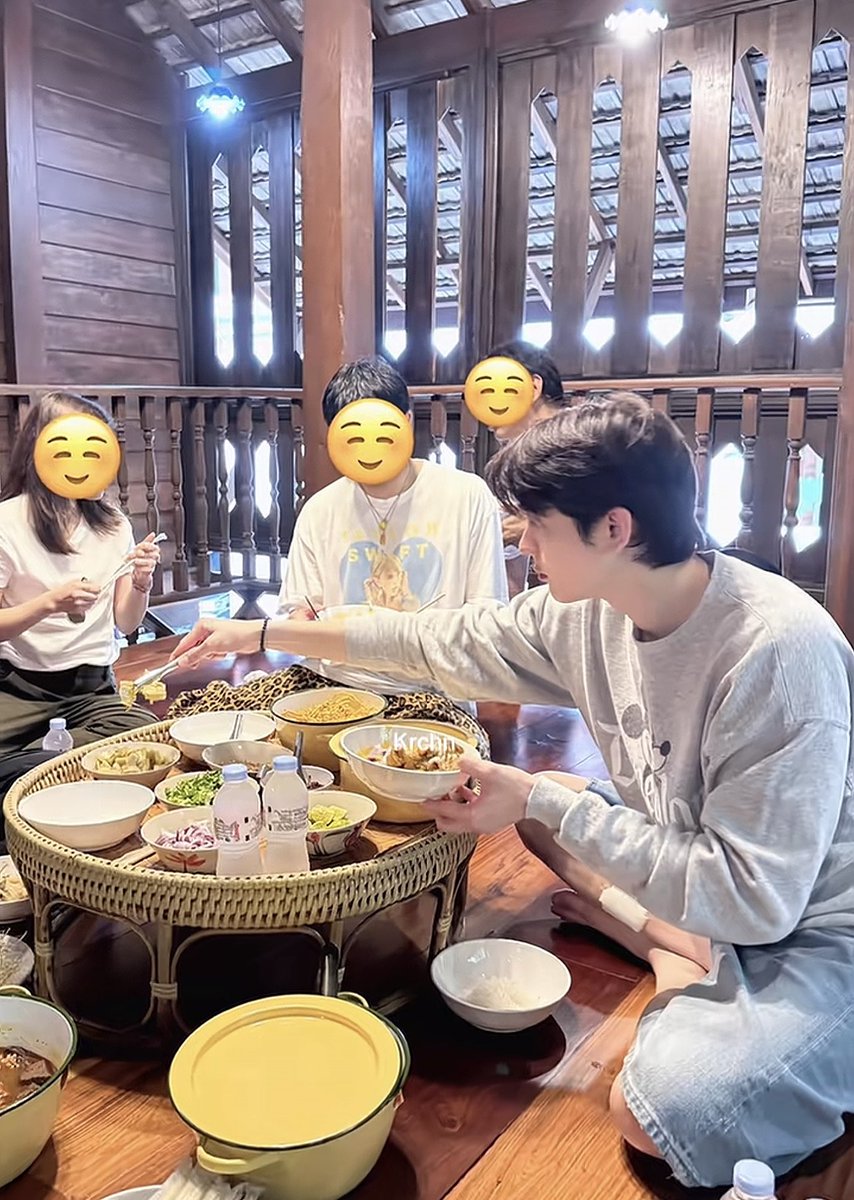 JnieeJn's tweet photo. บุ๊คน่ารักจัง ผิวขาวใสอมชมพูเหมือนเด็กฝรั่งเลย ผิวดีมากกกก ขอให้บุ๊คเฮง ๆ ปัง ๆ มีแต่สิ่งดี ๆ เข้ามานะคับ💖

#kasibook https://t.co/8A4cGsvAVP