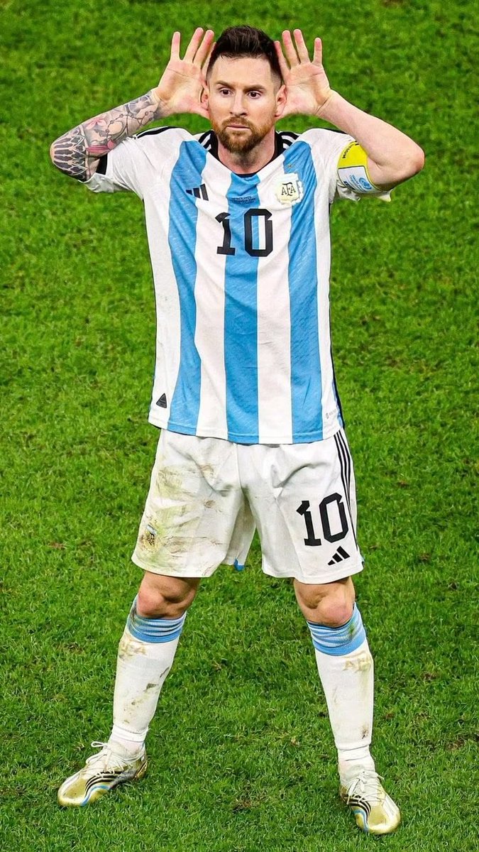 CaritoManzo's tweet photo. Ven fútbol cada 4 años y odian a Messi…

No lo van a entender nunca 💙🤍💙 https://t.co/W28q1cHO1P