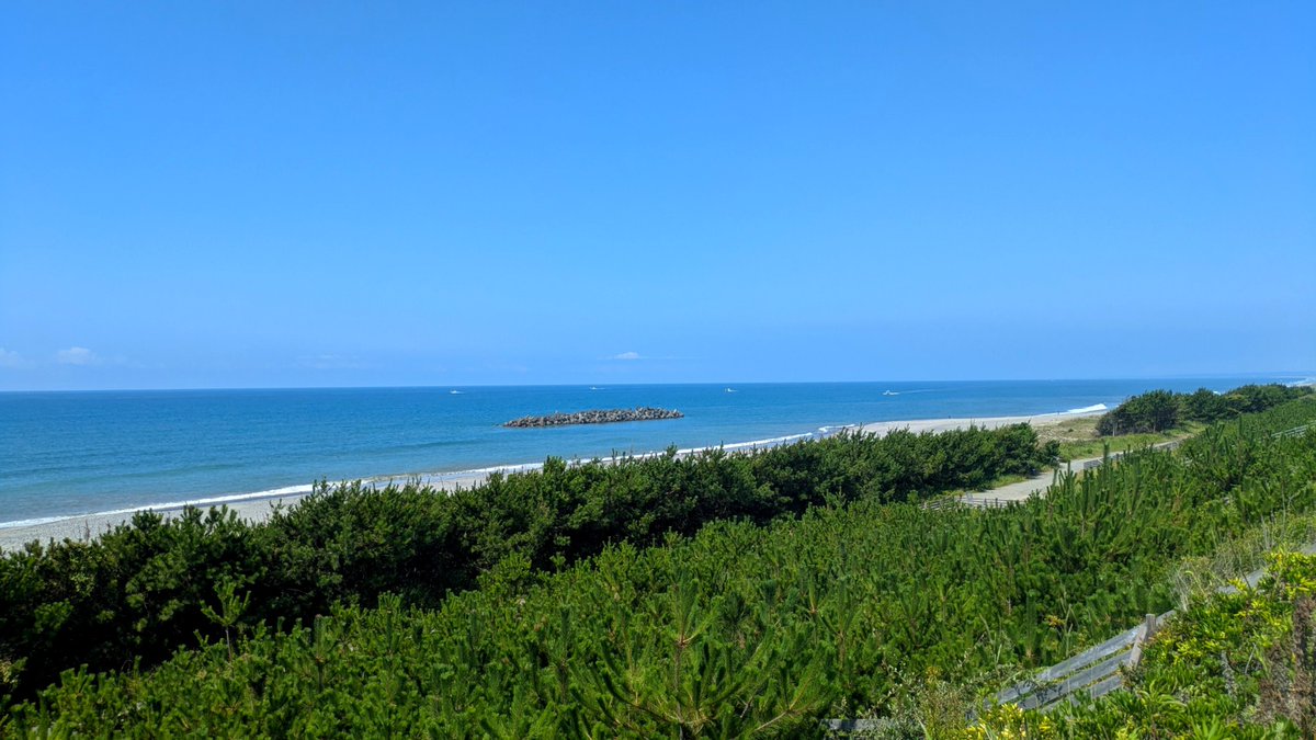 mmm666mmm666's tweet photo. 今日の海、綺麗だけど
普通に仕事(⁠ ⁠ꈨຶ⁠ ⁠˙̫̮⁠ ⁠ꈨຶ⁠ ⁠)… https://t.co/rK0WPtTmiv