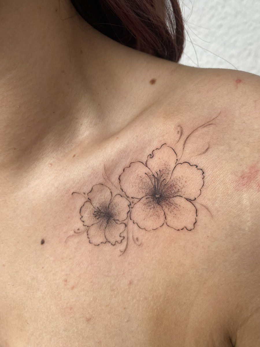 cl3r4d1n's tweet photo. anyways look at my tattoo :D https://t.co/f0MGxzDf7b