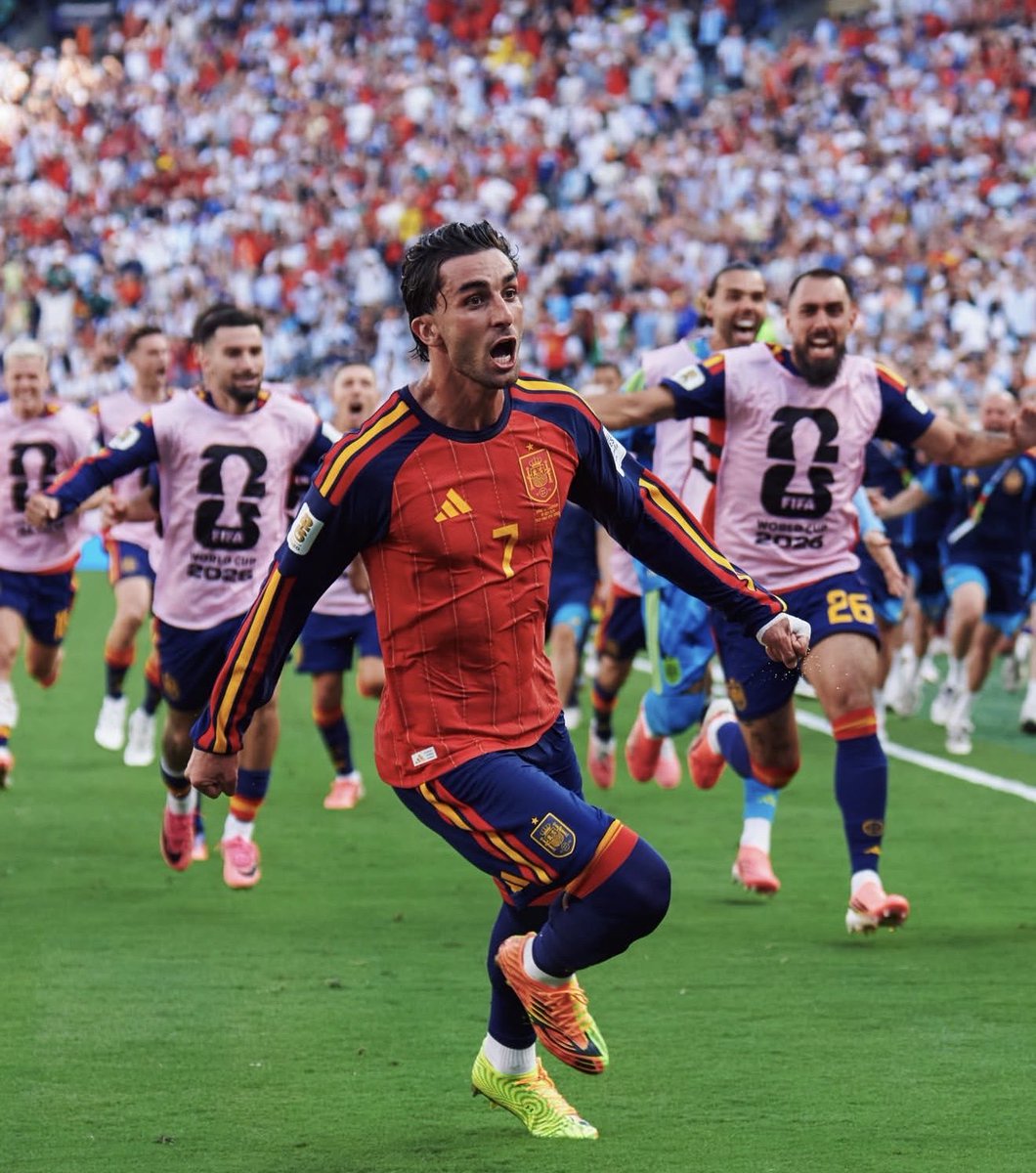Generaldepie_'s tweet photo. 𝗦𝗢𝗠𝗢𝗦 𝗖𝗔𝗠𝗣𝗘𝗢𝗡𝗘𝗦 𝗗𝗘𝗟 𝗠𝗨𝗡𝗗𝗢 🇪🇸🇪🇸🇪🇸 https://t.co/OXGFyRB5Ap
