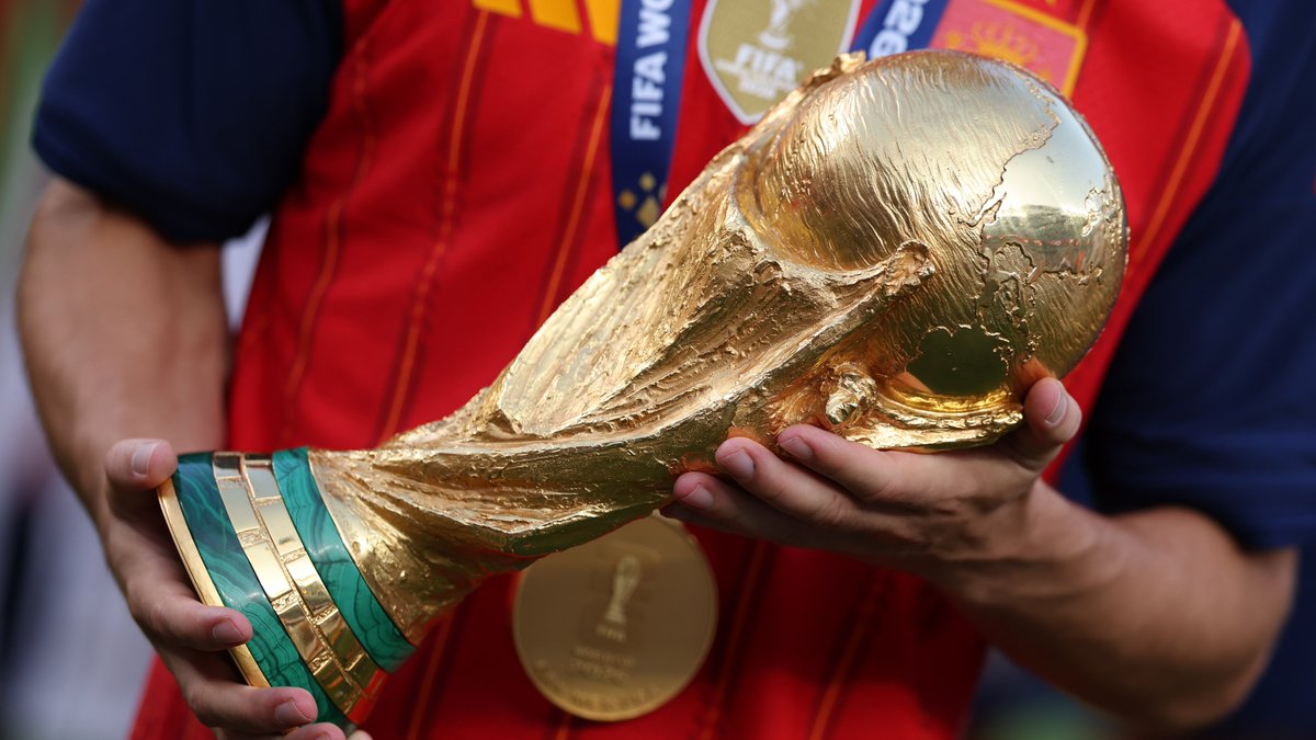 fifaworldcup_ar's tweet photo. 🏆 🥇

#FIFAWorldCup https://t.co/kJOUXmjEU2