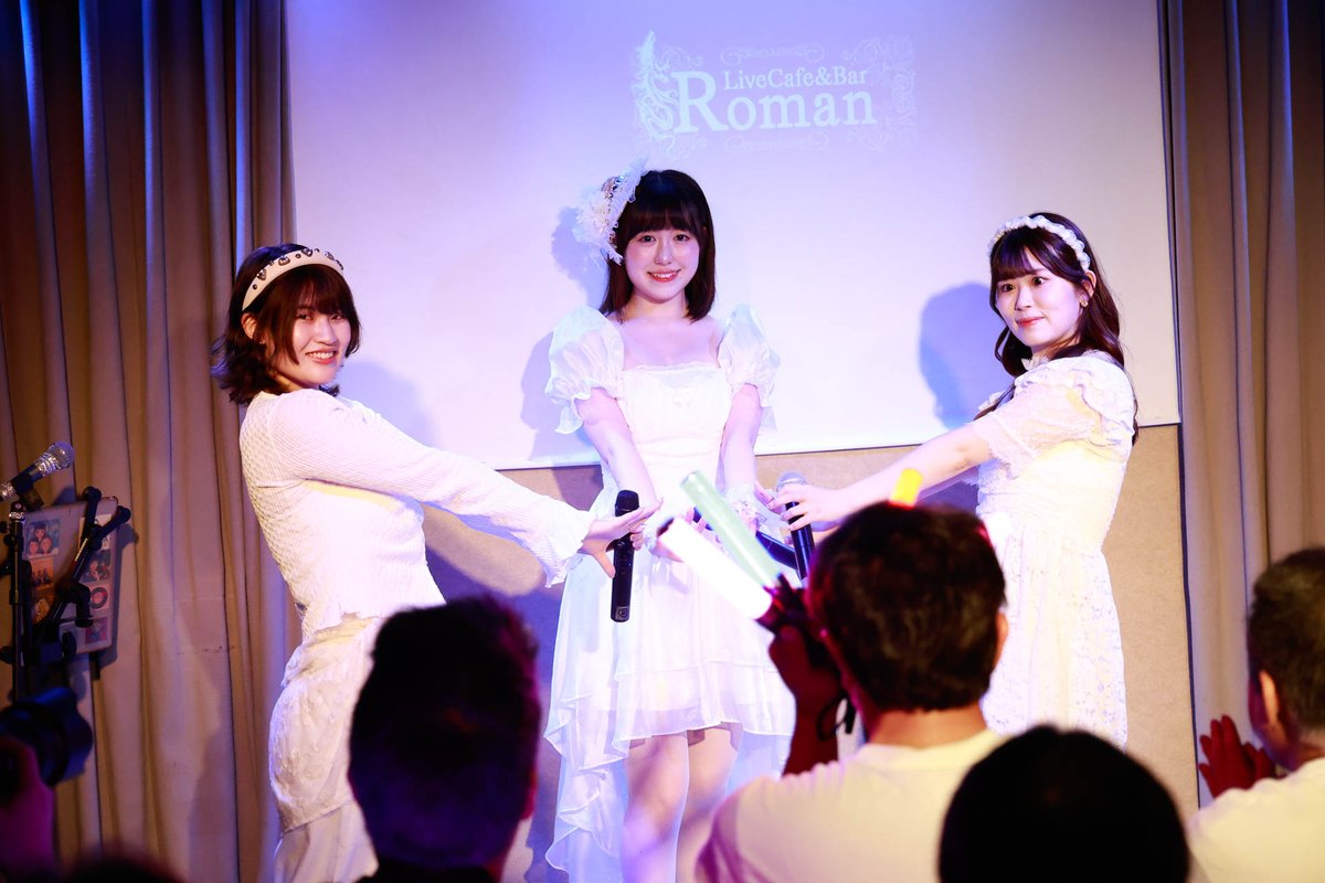 daisaku756's tweet photo. 2026.7.19(土) 森野風香 Birthday Live その3

#森野風香  @fufukomeko
#昭和とらいあんぐる @swtriangle3

椿しおんちゃん&amp;西園寺あやめちゃん https://t.co/zMmkdCbCTO