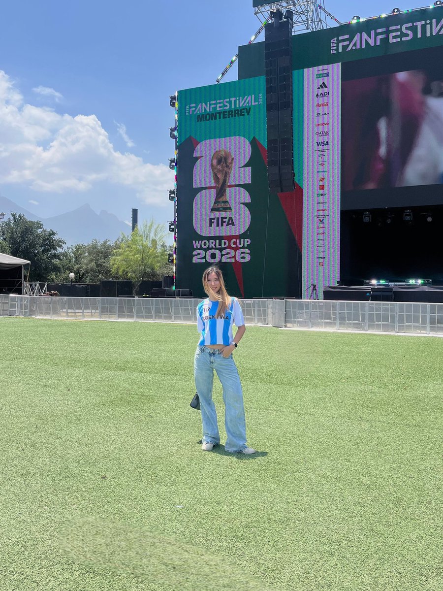 ivannasop's tweet photo. 🇦🇷 (solo por que me gustó la foto) https://t.co/80pWO936Yr