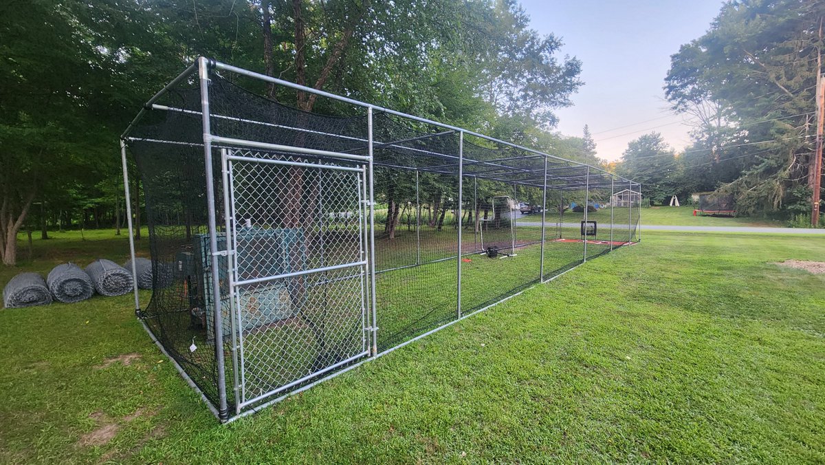 RSchout10's tweet photo. Putting in work even on the off days!

#baseballlife #battingcage https://t.co/B4oDDEZDd4