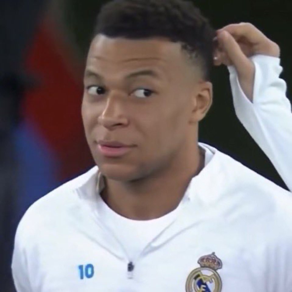 MTGL_25's tweet photo. @trenchkid93z @maxamadou59 @VibesFoot @marca Nan en vrai jsp mais yamal ballon  d or avec une cdm comme ça https://t.co/62AnwhHcGs