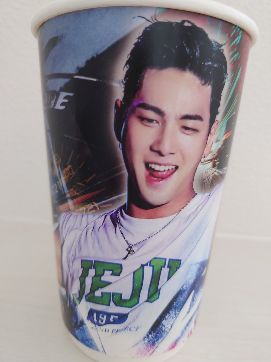 BAEKHO260721's tweet photo. 20260721 Happy BAEKHO Day🐯✨️
D-1

【先着特典🎉】
紙コップ（5名）

11時オープンです！
お待ちしております

#동호가_참_좋아
#동호야_너라서_좋아해

#BAEKHO #백호 #강동호 
＃ベクホ

@Mr_BAEKHOBEARD

☕@domocafe1 https://t.co/0oL7sIqRBA