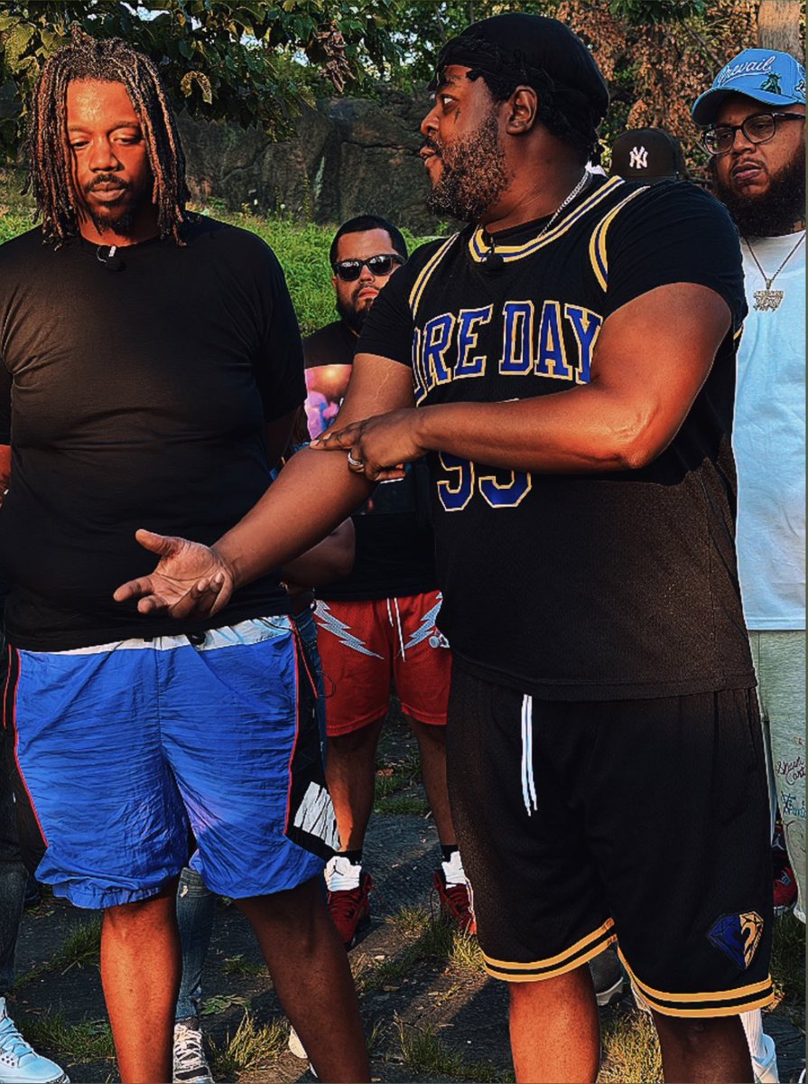 WoosaahGz's tweet photo. Woosaah Vs Shotgun Suge Bummin Soon 👿👿 #URLTV https://t.co/wdCODTZpEq