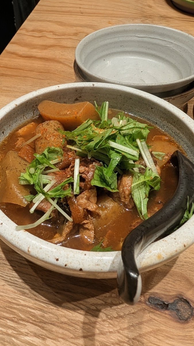 gr4gou's tweet photo. 食堂AO.@下総中山
ウチのが気に入ってしまって、予約して夜も行ってみました♪
18時でほぼ満席状態⁉️

クラフトビールも良き♪
お刺身も新鮮でお料理もとても美味しく、お値段もリーズナブル。
店員さんとても感じ良く、活気あるお店でした♪
ご馳走様でした(_ _)
https://t.co/pq34nI2IU8 https://t.co/CIXBchZtpg