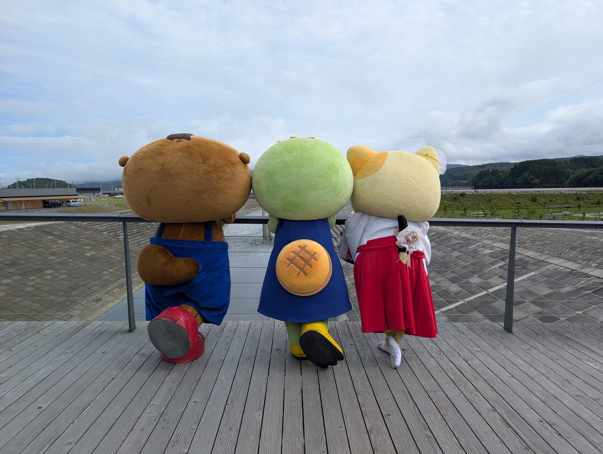 vivattchee's tweet photo. 彦根に帰ってきたお
今年も美味しかった〜✨️
おかえり〜❤️って
言って貰えて嬉しかったお。
待っててくれてありがとう
だお♪
#大変お世話になりました
#皆さまに感謝✨️
#みんなで行こう南三陸〜女川〜石巻の旅2026 https://t.co/1mP02d2ifq
