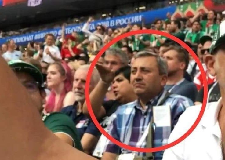 cadejocriptoSV's tweet photo. @melvinarevalo_ @Jgilbelloso No jodas, jamás vas a ver un gato de los de ARENA/FMLN con altos dirigentes mundiales. Ahí esta nuestro futuro Presidente después del Tio Nayib, con las altas dirigencias mundiales. https://t.co/dXmkx7MBvz
