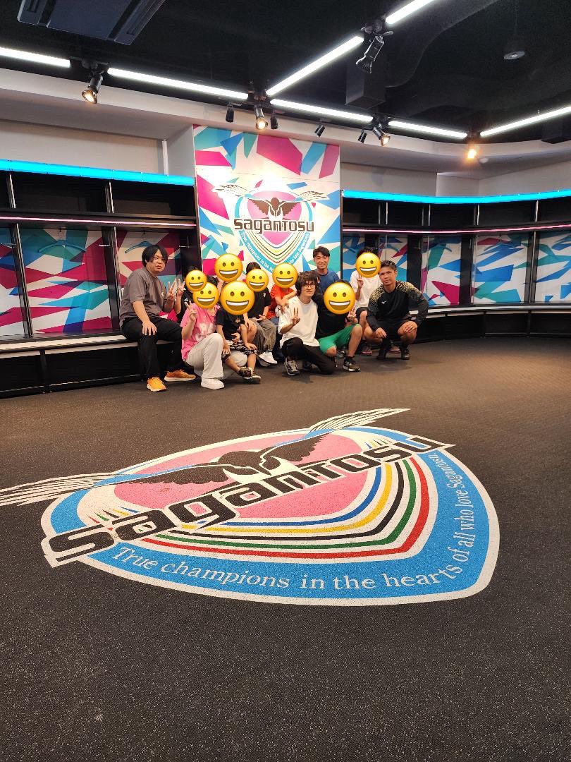 hayatn23's tweet photo. 佐賀県にある洗心寮様の所へ訪問してきました！
今回で2回目です⚽️

短い時間ですが、一緒にサッカーをする時間を僕はとても大切にしています。
同じ境遇で育った僕自身が行くことで、子どもたちが何か感じるものがあると思います。
洗心寮様ありがとうございました⚽️
#児童養護施設訪問 https://t.co/41JqdST7Sz