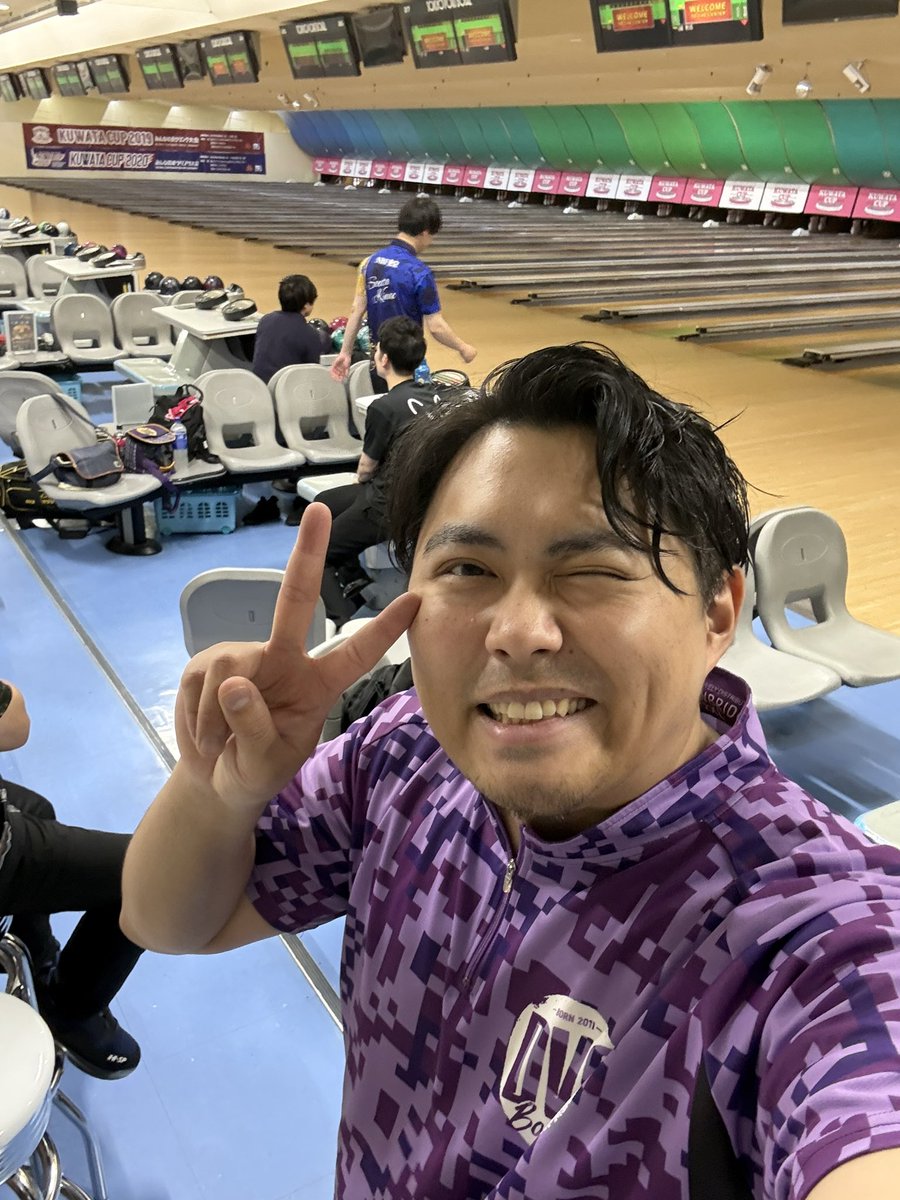 ashpoyoo's tweet photo. 今日は東京ポートボウル様にて、「両手投げ大会」に参加してきまーす🎳✨

楽しむぞー‼️ https://t.co/pwkwdFOsqn