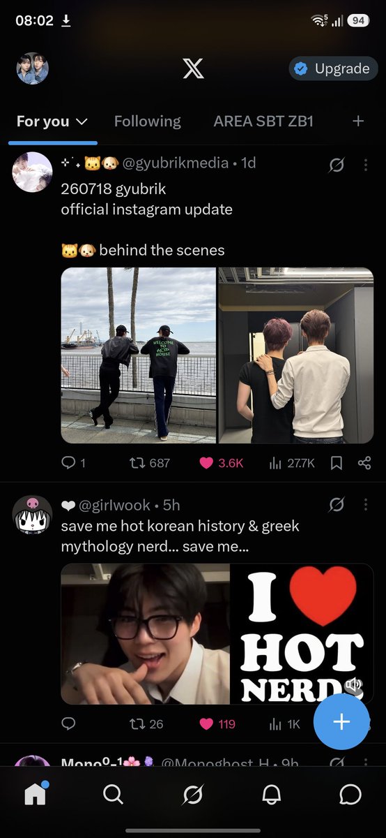 FSGunHao13's tweet photo. Pa maksud atas bawah gini, GUA LIAT GYUBRICK TUH ALWAYS NYELETUK HOT NERD LOOOH 😵😵‍💫 padahal bilang hotnerd nya didalam ati, lah bawahnya begitu postingannya 😋 https://t.co/UNaTcVyJWm