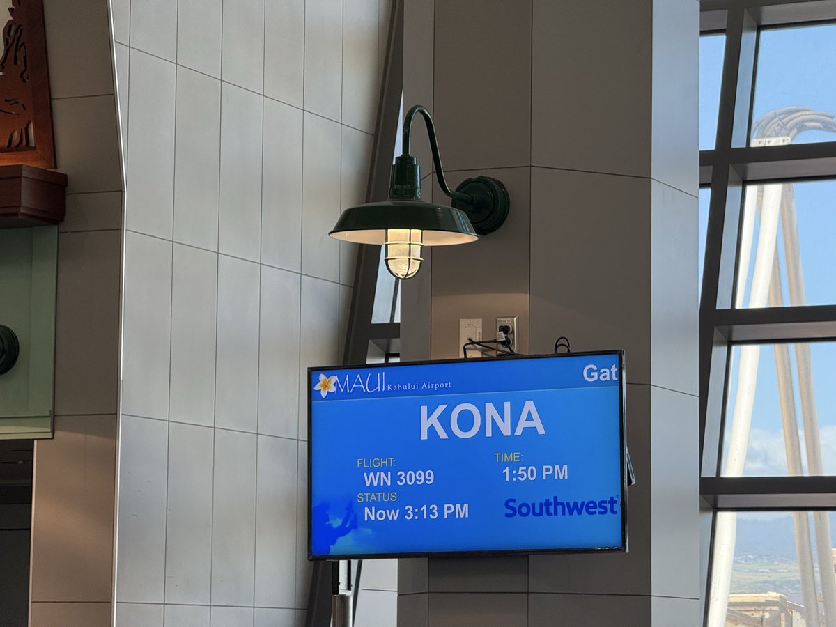 toooytake's tweet photo. Now Boarding!!
WN3099(OGG→KOA)
怖くて乗ってませんでしたが737MAXに初搭乗です〜
理由不明の1時間半遅れ🙄 https://t.co/Zq5blBWG54
