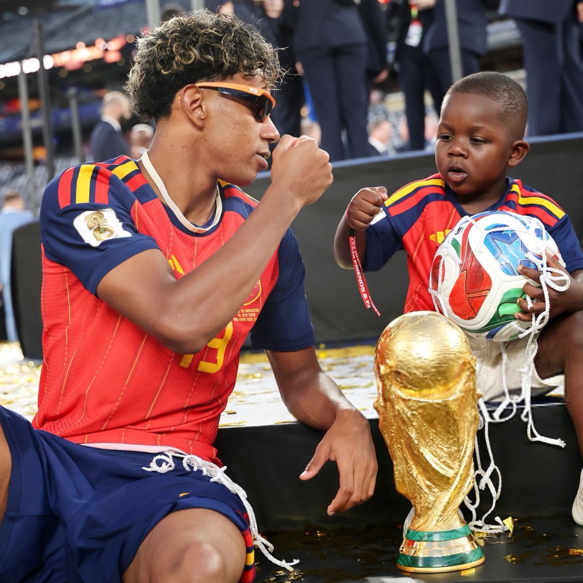 njdmarlon's tweet photo. Lamine Yamal &amp; Keyne.

Eu amo essa dupla. 🇪🇸 https://t.co/0lZ3487HMk