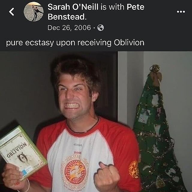 ShitpostRock's tweet photo. My personal favourite the mid-2000s gaming Facebook posts. They are the closest you get to pure joy captured in images https://t.co/BeZjyZCjYs