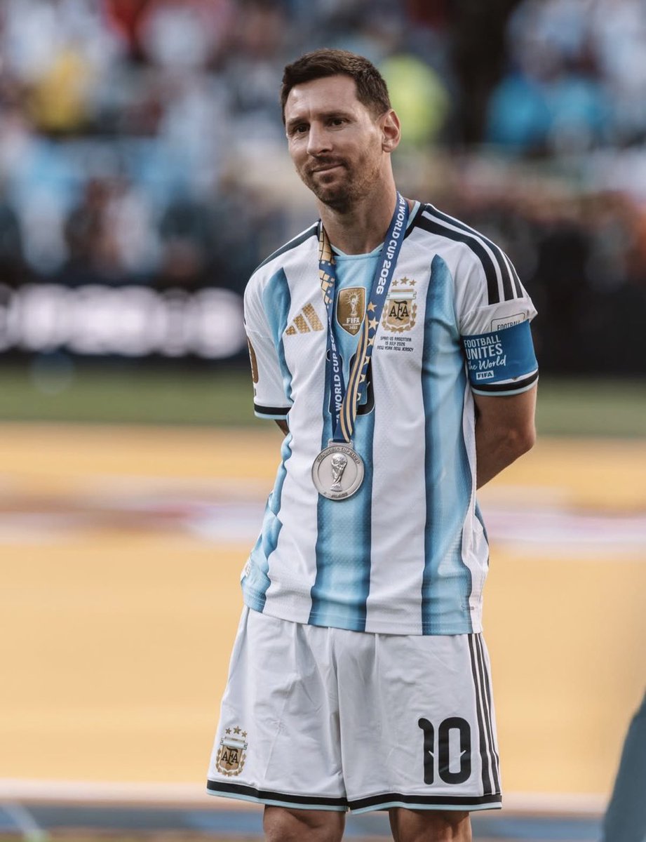 BarceMan's tweet photo. El juego ya lo pasaste, no le debes nada a nadie. https://t.co/Qn4yWj1Rp8