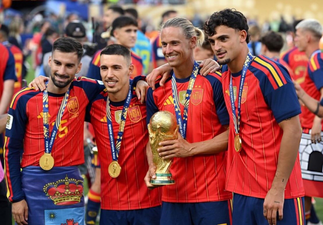 atletienglish's tweet photo. ❤️🤍 https://t.co/22tzwhWM9y