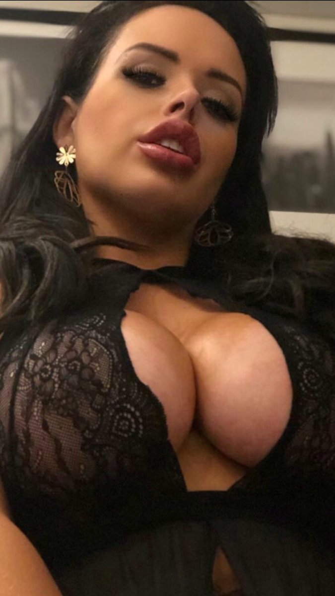 BdayBabes's tweet photo. We wish @limaangelitaa happy bday!
#AngelLima #July19 https://t.co/noC4iLHJrM