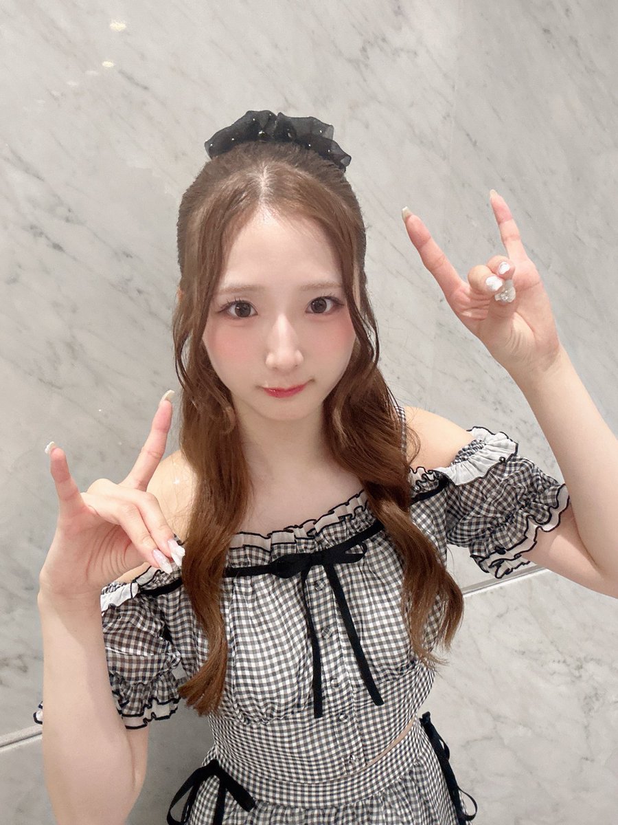 yumemi_sako0205's tweet photo. 好きish🤍オンラインお話会
よろしくお願いします🫧🪽

今日のお洋服は
𝓼𝓸 𝓬𝓾𝓽𝓮...なシナモンパジャマです🩵🤍

2部3部5部6部7部でお待ちしてます🫶🏻
5部は当日券もあるので是非✨ https://t.co/RYxhf8G34C