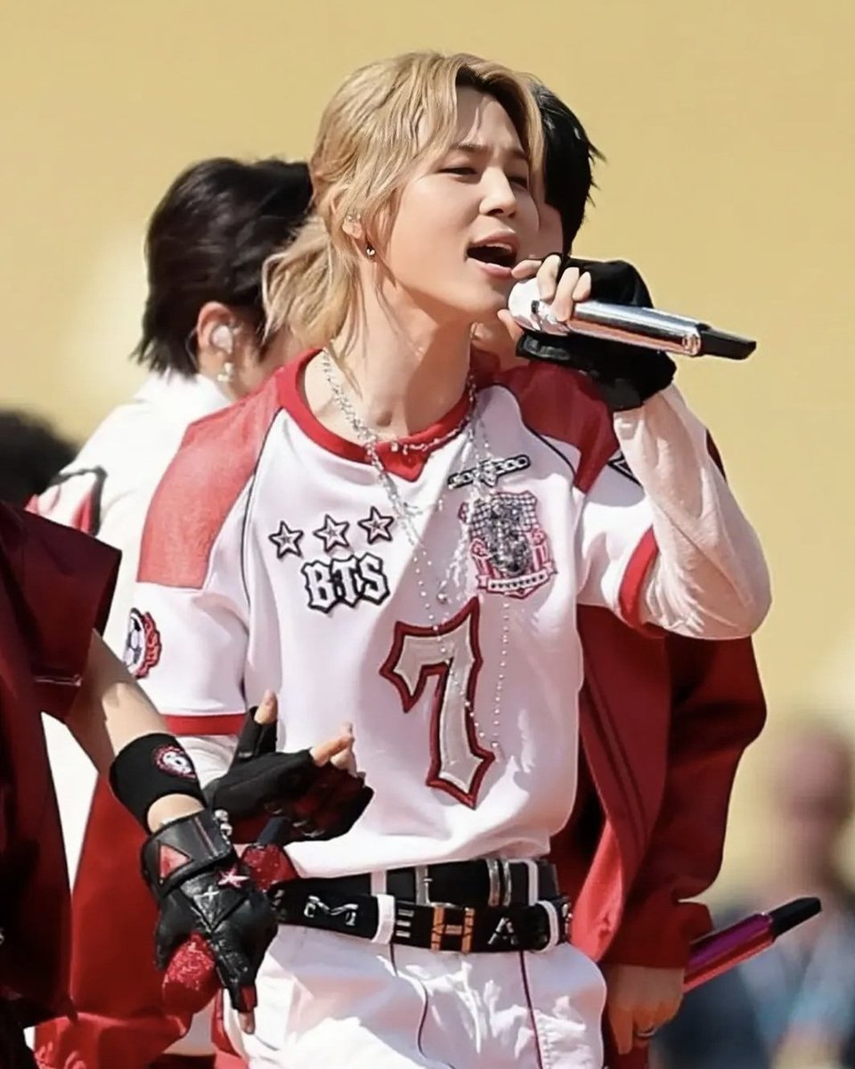 cifue66808's tweet photo. @JiminGlobal JIMIN X FIFA WORLD CUP 2026
JIMIN AT THE FIFA WORLD CUP
JIMIN FOR THE FIFA HALFTIME SHOW
JIMIN FOR FIFA
JIMIN X FIFA

#JiminForFIFA #JiminAtTheWorldCup
#JIMIN #지민 @BTS_twt https://t.co/GNXPjiu4SC