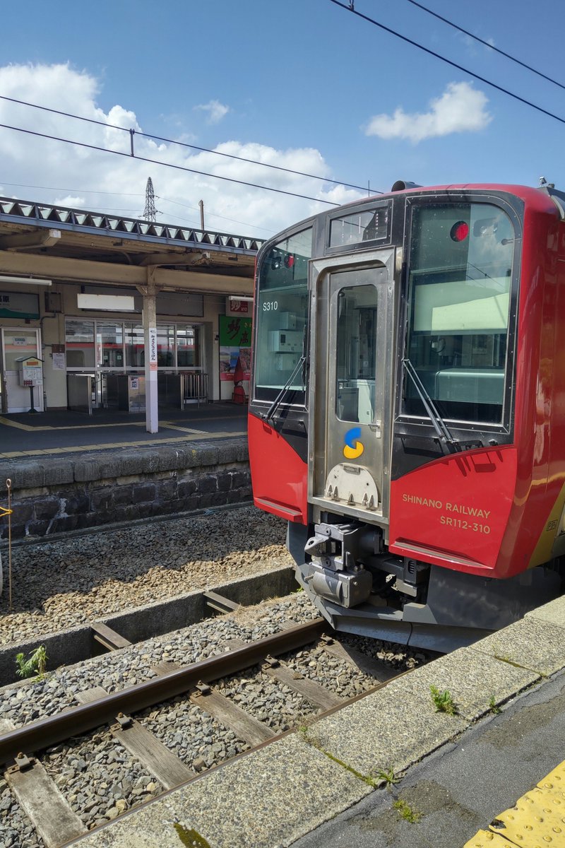 hakutaka1206's tweet photo. 妙高高原駅　はじめて降りたかも。涼しいかなって思ったけど　石川と大して変わらなかった　＃しなの鉄道 https://t.co/GnxrQ1eyuF