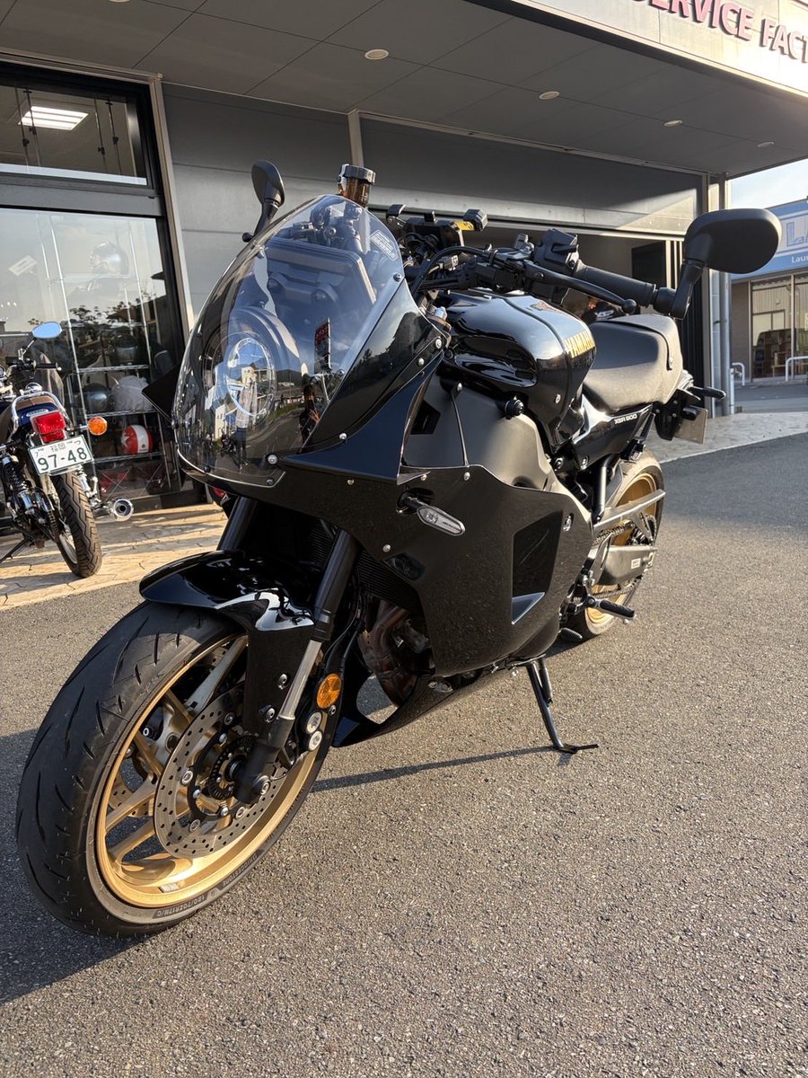 YSP_yamaha's tweet photo. NUMBER4
BLACK 89 FRPfullcowl kit for XSR900
フルカウルキットの取付ご依頼ありがとうございます!!
2025年モデルのXSR900に取付しました。
デカールなしもかっこいい!!

#NUMBER4
#バイク
#XSR900
#カスタム https://t.co/NXe60gKmGl