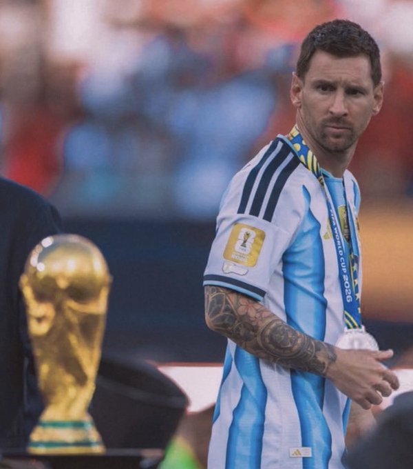 Agus_cabral5's tweet photo. esto es lo que mas duele, tener que volver a vivir esta foto una vez mas... https://t.co/5DeRsGmbl8