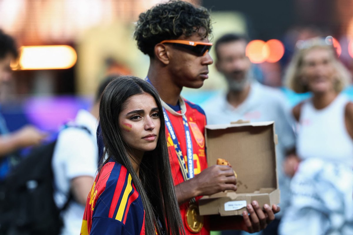 ThoughtCatalog's tweet photo. ❤️🏆 Lamine Yamal with his girlfriend Inés. https://t.co/QGdh2iTx8Q