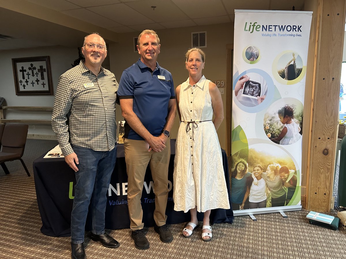 LifeNetworkCO's tweet photo. Thank you @churchontheranch for hosting Life Network today! What an encouragement to be with your church family. We are so grateful for church partners like you who are champions for life in our community. https://t.co/3iFE4hYZmE