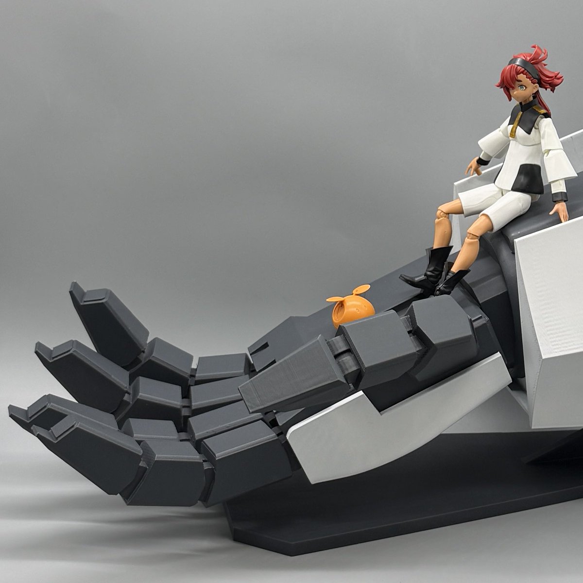 ハンドパーツ型のジオラマベース完成！3Dプリンター作品です。これで