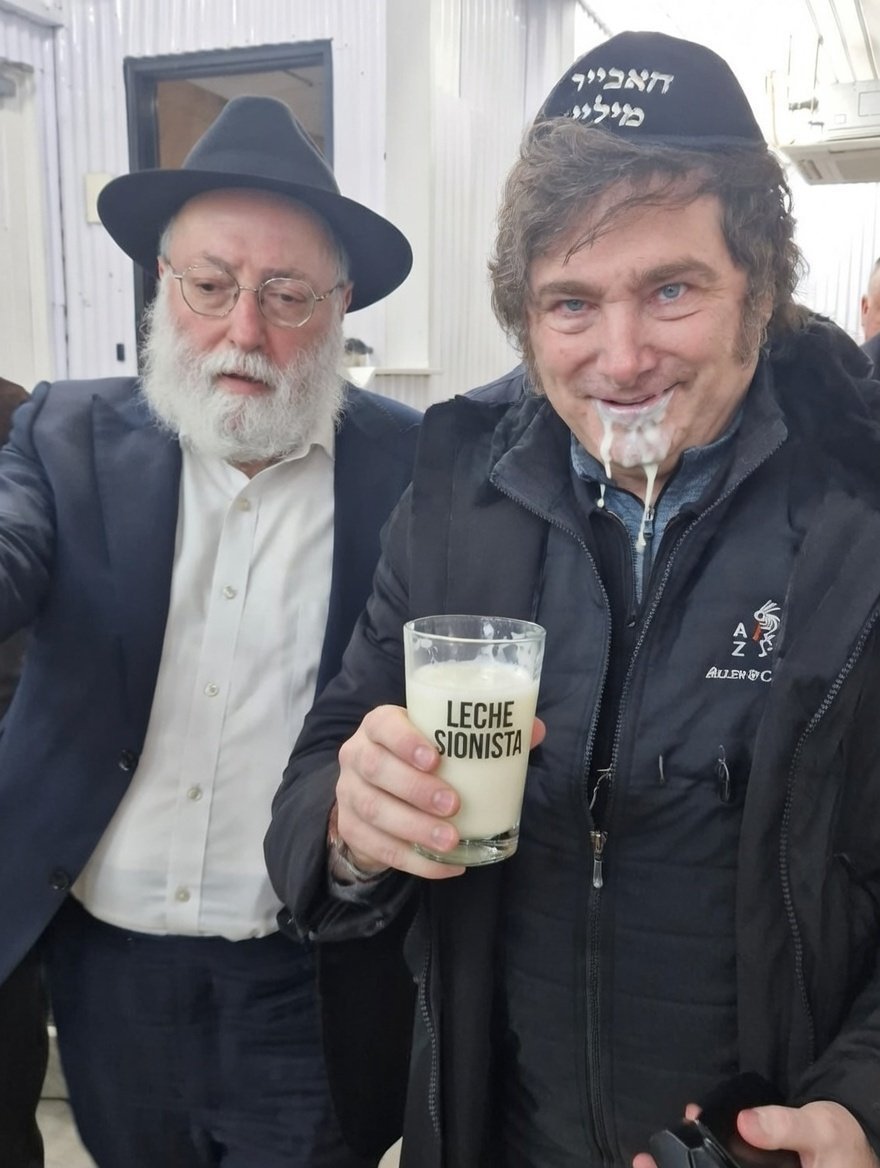entrerrianense's tweet photo. El gordo MUFA de Javier Milei tiene que reve ntar por quitarnos la 4ta https://t.co/kCBxYE9Fh9