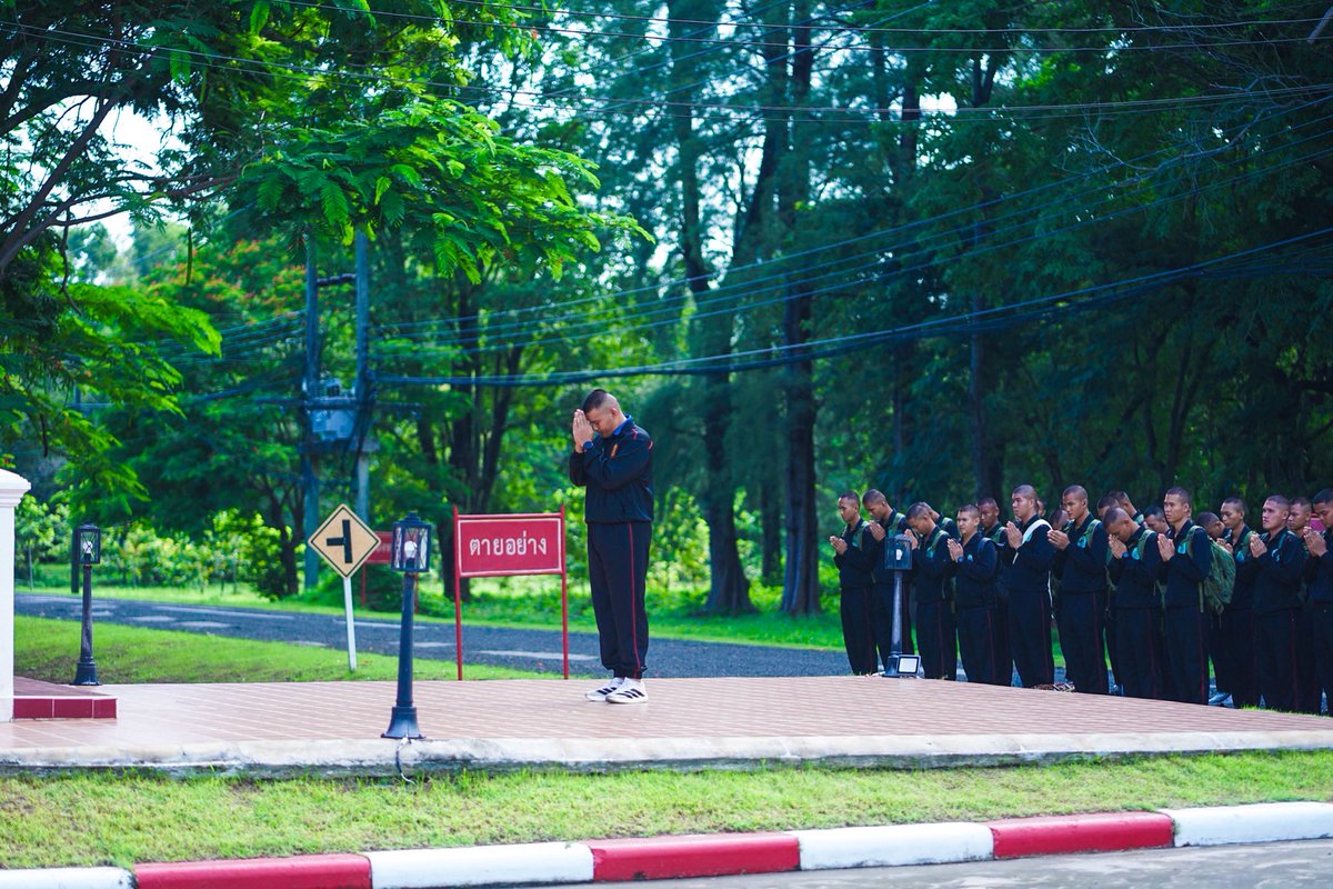 BINF161's tweet photo. ทุกๆความฝัน กำลังเดินทาง
กองพันทหารราบที่ 1 กรมทหารราบที่ 16  อำนวยความสะดวกให้กับน้องๆทหารกองประจำการ ที่สมัครสอบคัดเลือกเข้าเป็นนักเรียนนายสิบทหารบก ประจำปีงบประมาณ 2570 (นนส.ทบ.)  
#กองพันทหารราบที่1กรมทหารราบที่16
#ค่ายประเสริฐสงคราม
#กองพลทหารราบที่6
#กองทัพภาคที่2 https://t.co/FMQqOaieS3
