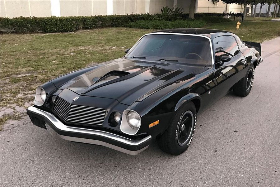 Olena12207ff's tweet photo. Can you tell me what year this second-generation Chevrolet Camaro is? https://t.co/SQIlnVoM4v