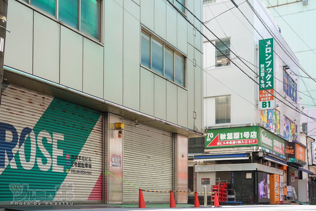 kaztsu's tweet photo. 秋葉原Hey「2」近日オープン予定！Hey本館の直ぐ隣り・コトブキヤ正面、廣瀬本社ビル2号館の場所に2号店が出来るっぽい https://t.co/XbWmPcp8Lz