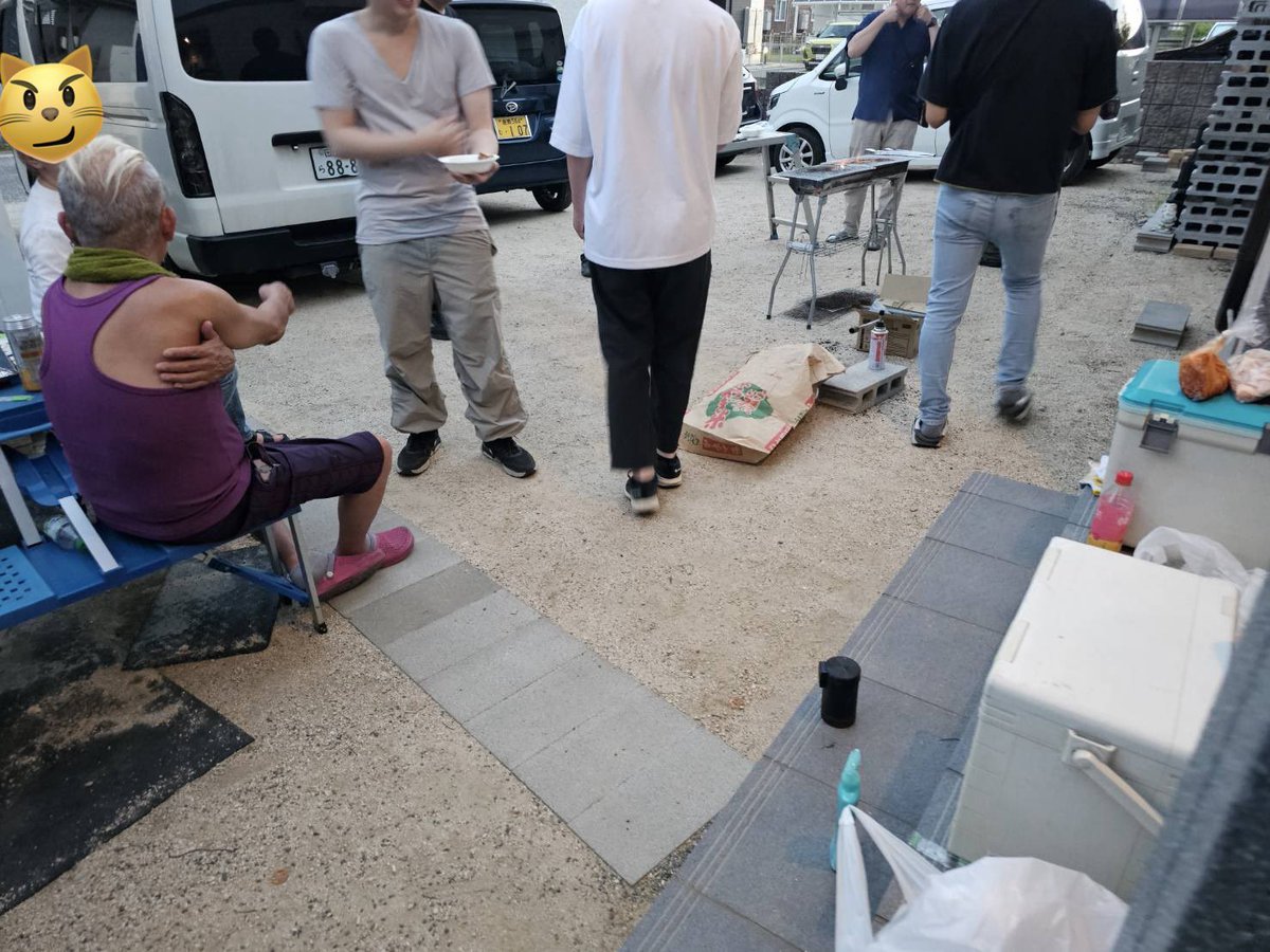 F_Y0909's tweet photo. みんなテンション高過ぎBBQ
笑いながら食べる飯は美味い😋😋😋 https://t.co/wbVR9diqyo