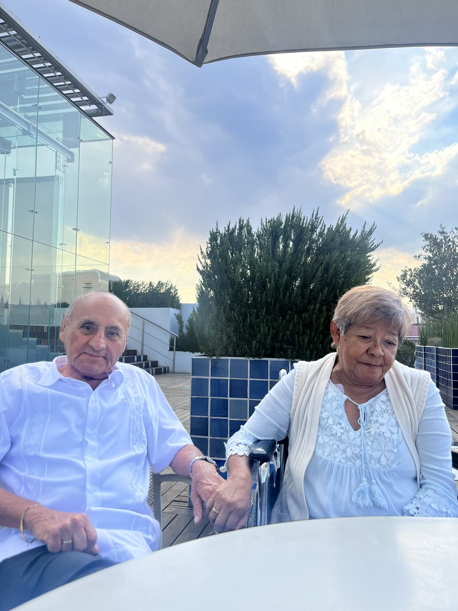 itspatitoo's tweet photo. feliz cumpleaños abuelita, te extraño todos los días, te mando un beso hasta el cielo 💗💗🪽 https://t.co/mLmPOfpElT