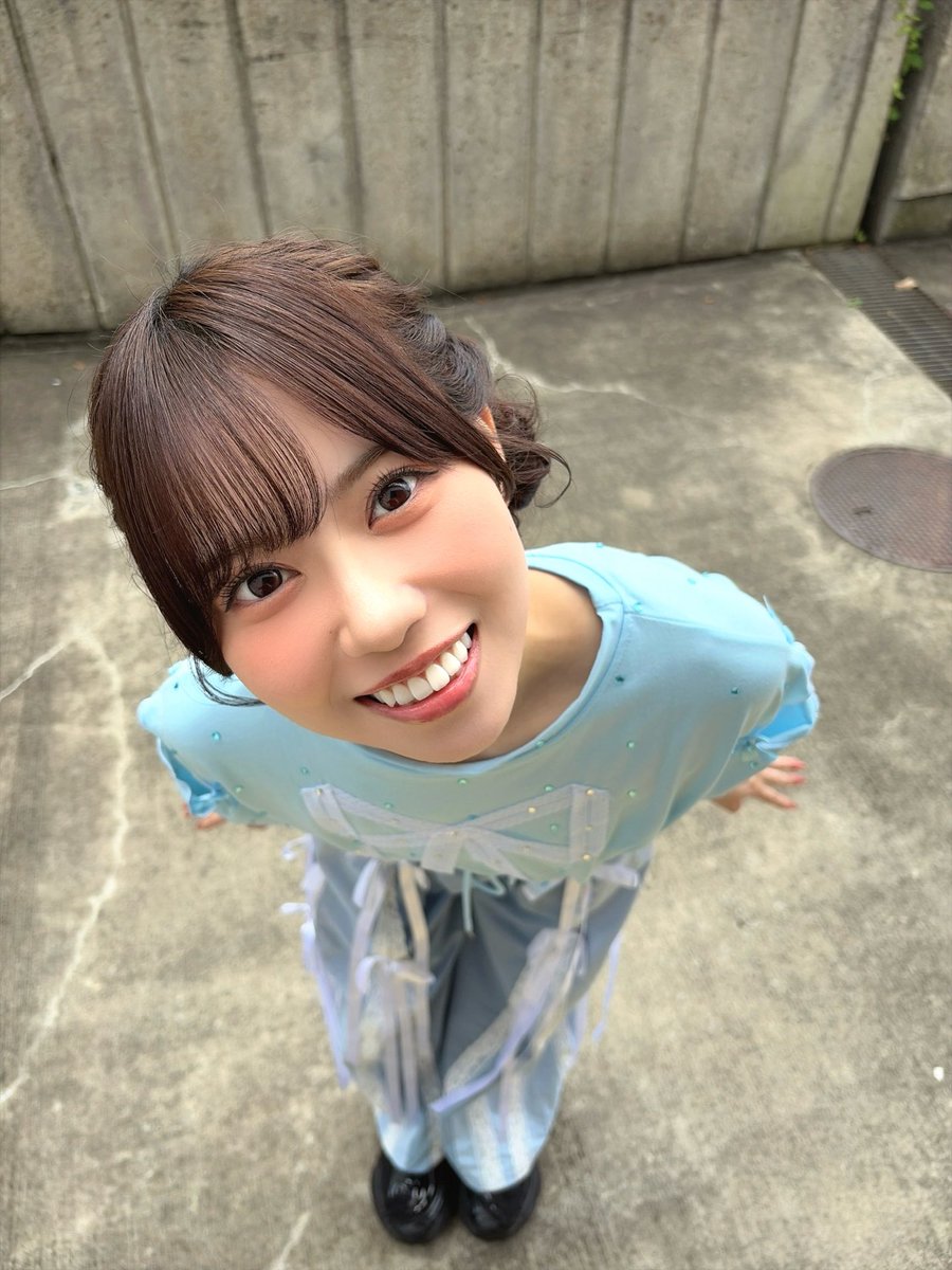 SayuriDate's tweet photo. じー👀🩵
#伊達さゆりFM2026 https://t.co/0dtdVdlnC3
